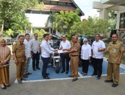 Sinergi dengan Forum CSR Sulsel, Pelindo Regional 4 Bantu 2 Unit Motor Sampah