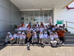 Ajarkan Siswa Teknologi Industri, SD Islam Athirah 2 Berkunjung ke Pabrik Sari Roti dan PT KAI Sulsel