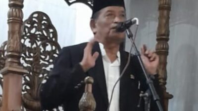 H.Haruna Anggota DPR RI Khutbah di Mesjid An Nur