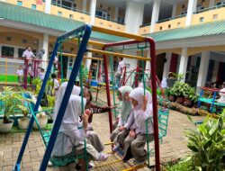 Anak Didik TK Islam Athirah Bukit Baruga Kembali Bersekolah dengan Ceria