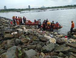 Tim SAR Lanjutkan Pencarian Terhadap Nelayan Korban PerahuTerbalik