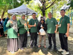 Ribuan Paket Sembako Dibagikan, Kadisdik Kota Makassar Apresiasi Sekolah Islam Athirah Bukit Baruga