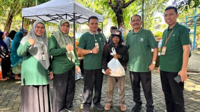 Ribuan Paket Sembako Dibagikan, Kadisdik Kota Makassar Apresiasi Sekolah Islam Athirah Bukit Baruga