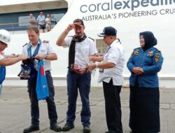 Pelindo Jasa Maritim Sandarkan MS Coral Geographer di Pelabuhan Makassar