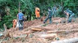 Tim Rescue Unit Siaga Sar Toraja Cari Dua Korban Longsor di Toraja Utara