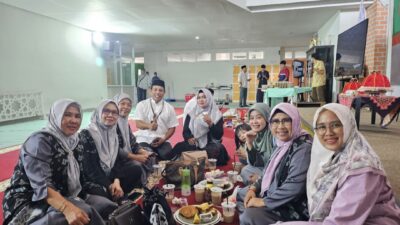 Peserta Didik SMA Islam Athirah 1 Makassar Awali Tahun Ajaran Baru dengan Halal Bihalal
