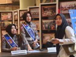 Masyarakat Antusias Perpanjang SIM Di Gerai Nipah Mall