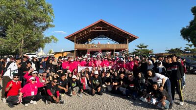 200 lebih Civitas Akademika UIT Ikuti Jalan Santai di Pantai Bosowa