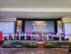 Rektor UIT Terima Penghargaan Anugerah dari LLDIKTI Wil.IX Sultanbatara Perguruan Tinggi Swasta sebagai Pimpinan Berprestasi dan Inovatif