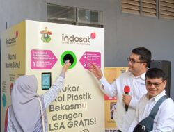 Sampah Jadi Pulsa, Ibu Kantinpun Senang Karena Tidak Ada Lagi Sampah Plastik Berserakan
