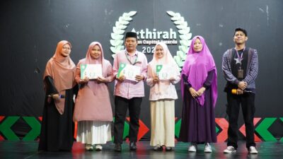 Sekolah Islam Athirah Apresiasi Guru dan Karyawan Berprestasi