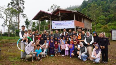 Kalla Translog Gelar Kegiatan CSR Mengajar & Berbagi di Desa Babangen, Kabupaten Bantaeng