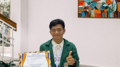 Mahasiswa Prodi S1 Kesmas FKM UIT meraih medali Perak di ajang Olimpiade Sains Tingkat Nasional