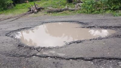 Aktifis LBH Suara Panrita Keadilan Kabupaten Takalar, Soroti Jalan Rusak dan Abrasi  di Desa Puanaga Kabupaten Takalar, Sulawesi Selatan