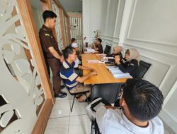 Polres Gowa Serahkan Tiga Tersangka dan Puluhan Barang Bukti Kasus Uang Palsu ke Kejaksaan Negeri Gowa
