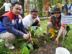 Pertamina Patra Niaga Regional Sulawesi Aksi Nyata Hari Bumi: Pertamina FT Parepare Tanam Pohon Endemik di Kebun Raya Jompie