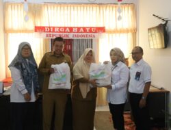 May Day 2025, Pelindo Regional 4 Serahkan Bantuan Paket Sembako untuk Buruh di Sulsel