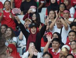 Keseruan Nobar Komunitas Bola Saat Dukung Timnas Berkat Hifi Air Indosat