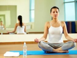 Gadis Cantik Sukses Berlatih Yoga Online Berkat IM3