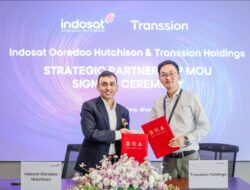 Indosat Ooredoo Hutchison dan Transsion Perkuat Inklusi Digital melalui Integrasi Layanan IM3 dan Tri