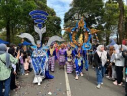 Lepas Fashion Culture Carnaval, Bupati Husniah : Bentuk Penghormatan Kebudayaan Gowa – 60 Tim Hadirkan Beragam Tema Budaya Menarik
