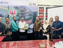 Rektor UIT Dr.Abdul Rahman Lantik Dekan Sospol.