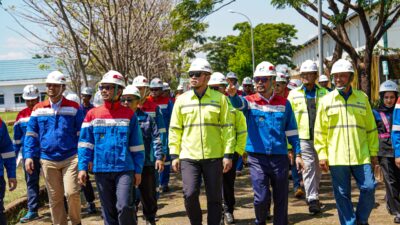 Pastikan Sarfas Prima Untuk Layanan Masyarakat, Dirut Pertamina Patra Niaga Cek Terminal LPG