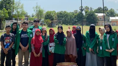 KELOMPOK KKN POSKO 11 BONTOLANRA WUJUDKAN SINERGI EDUKASI DAN AKSI NYATA MELALUI PENGADAAN TEMPAT SAMPAH DAN PLANG EDUKASI SAMPAH