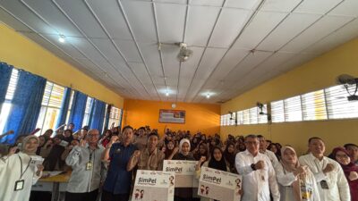 OJK BERSAMA PEMERINTAH KABUPATEN SINJAI  GELAR LITERASI KEUANGAN BAGI PELAJAR DAN PELAKU UMKM
