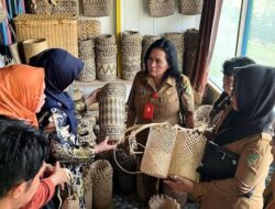 Dari Makassar ke Dunia : Pedagang Kerajinan Tembus Pasar Global Lewat AI dan IM3
