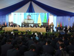 Wali Kota Makassar Perkenalkan Program Makassar Creative Hub di PKKMB Unibos 2025