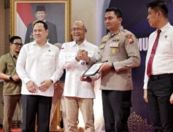 Polres Gowa Diganjar Piagam Penghargaan atas Prestasi Ungkap Kejahatan Pemalsuan Uang