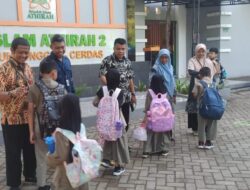 Sekolah Islam Athirah Bangun Budaya Positif dan Karakter Siswa Melalui Pembiasaan “Sapa Pagi”