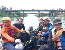 Tabrak Trotoar,Remaja Jatuh Di Jembatan kembar