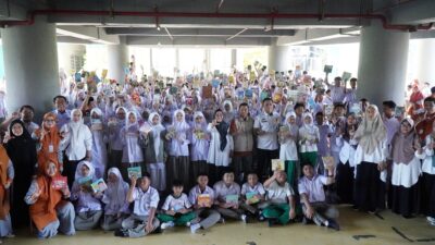 Sekolah Islam Athirah Dukung Program Literasi Kota Makassar Lewat Donasi Buku