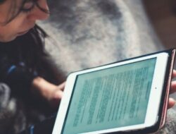 Irma Akui Jaringan IM3 yang Stabil Buatnya Makin Nyaman Baca Novel Online