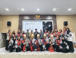 UPT SPF SMPN 8 Makassar Raih Juara I Paduan Suara HUT PGRI