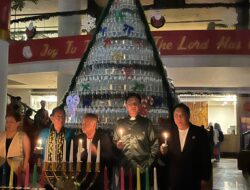 Christmas Lights On 2025     Claro Makassar Ajak Anak Panti Sambut Natal 2025