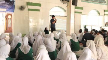 HIPERMAWA Gelar Sekolah Rakyat Vol.III