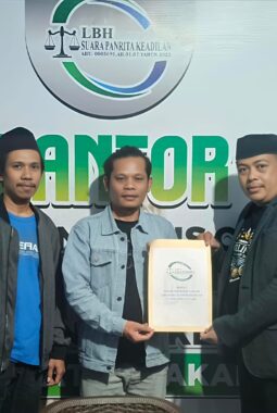 DPP LBH Suara Panrita Keadilan Serahkan Mandat Baru kepada KSB DPC Takalar, Siap Bentuk Klinik Hukum hingga ke Desa