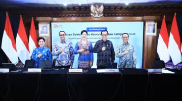 OJK Tegaskan Ketahanan Sektor Keuangan Usai Fitch Revisi Outlook Indonesia Menjadi Negatif
