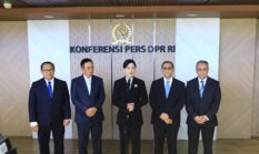 DPR RI Tetapkan Lima Calon Anggota Dewan Komisioner OJK, Friderica Widyasari Dewi Jadi Ketua