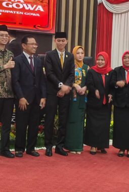 DPP LBH SUARA PANRITA KEADILAN UCAPKAN SELAMAT DAN SUKSES ATAS PENGAMBILAN SUMPAH H. FAHMI ADAM, SE SEBAGAI KETUA DPRD KABUPATEN GOWA
