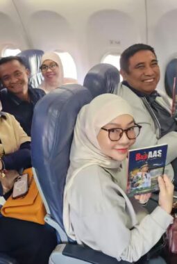 Wagub Sulsel Apresiasi Buku “BupAAS: Jalan Pengabdian”, Sebut Karya Inspiratif Penuh Referensi