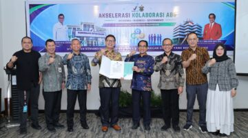 Buah Manis Kolaborasi ABG BBPOM di Makassar dan Unhas: Terbitkan 15 Nomor Izin Edar, Wujudkan Kemandirian Sediaan Farmasi dan Pangan di Indonesia