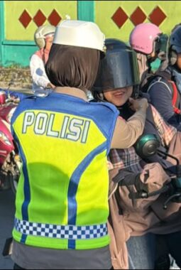 Edukasi Pengguna Jalan, Satlantas Polresta Gowa Gelar Penerangan Keliling di Titik Keramaian