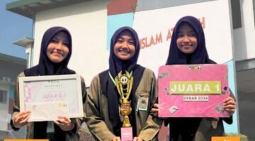 Tim Debat SMA Athirah Bone Sabet Juara 1 DEBAR 2026