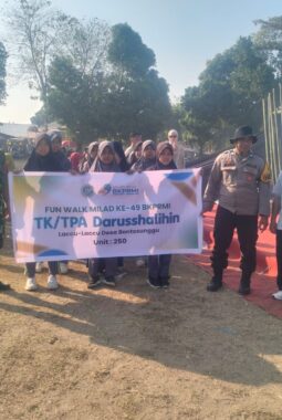 Sinergi TNI-Polri Amankan Gerak Jalan Santai BKPRMI Gowa