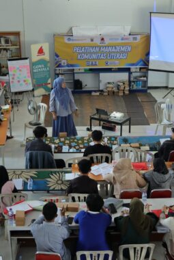 41 Pengelola Komunitas Literasi di Gowa Ikuti Pelatihan Manajemen