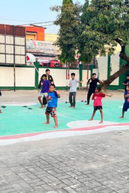 Wujud Nyata Pembinaan Teritorial, Kodim 1409/Gowa Latih Puluhan Anak Pencak Silat Militer